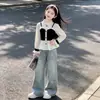 Conjunto de Moda de Primavera y Otoño para Niñas: Camisa Blanca de Manga Larga y Jeans, Atuendo de Moda para Niños Mayores, Popular Conjunto de Dos Piezas para Regreso a Clases