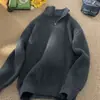 Venta directa de fábrica suéter pullover con cremallera y cuello medio alto para hombre, top retro estilo Hong Kong para otoño e invierno, tejido para pareja estilo japonés