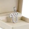 Fornecimento de Website Independente Colar com Pingente de 26 Letras, Banhado a Cobre com Ouro 18K e Cravejado com Diamantes, Estilo Europeu e Americano, Exclusivamente para Joias Transfronteiriças