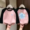 Camiseta de Manga Larga con Retazos para Niña, Capa Base DeRong Ropa de Otoño 2026 Nuevo Top Térmico Interior para Niños Otoño/Invierno