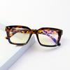 Gafas antiazules cuadradas de Amazon para mujer, con protección para los ojos, con espejo plano y montura transparente multicolor.