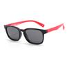 2026 Nuevas Gafas de Sol Polarizadas de Silicona con Montura Cuadrada Transfronterizas para Niños Gafas de Sol Personalizadas de Caucho Suave Estilo Europeo y Americano 8139