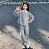 Conjunto de outfit de otoño para niñas 2026 nuevo estilo coreano casual sudadera con solapa para niñas conjunto de dos piezas de moda para niños
