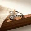 Exquisito Anillo Incrustado con Circonitas con un Fresco Diseño Japonés y Coreano, Dulce y Elegante, Versátil para el Uso Diario y el Viaje al Trabajo, Suministro de Anillo para Dedo Índice