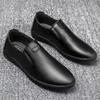 Zapatos de Cuero para Hombre de Otoño, Zapatos Planos Casuales, Zapatos Slip-On para Hombre de Superficie Suave, Business Casual, Transpirables, Ligeros
