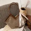 Bolsa Tote de Ombro Único/Axila Moda Versátil de Alto Padrão Estilo Novo de Verão 2026 Design Exclusivo de Nicho para o Dia a Dia Transfronteiriça