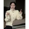 Cardigan Suéter Branco de Gola Alta Estilo Coreano para Mulheres, Outono e Inverno Estilo Solto e Preguiçoso, Tricô Muito Bonito