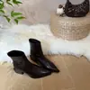 Botines de tacón grueso con punta fina estilo francés para mujer, botas ajustadas minimalistas y versátiles 2026, botas de moda que aumentan la altura, nueva colección de otoño para mujer
