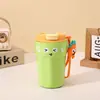Copo térmico de aço inoxidável 316 com tema de desenho animado, tampa deslizante, copo de café para beber diretamente, decoração fofa 3D, copo de viagem portátil para uso no carro