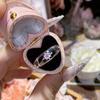 Anillo abierto con diseño de nicho galvanizado en oro auténtico con ocho diamantes Mangxing y textura de paisaje antiguo de camelia para mujer