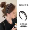 Faixa de Cabelo Preta de Renda Ondulada para Mulheres com Topo Alto do Crânio Nova 2025 Estilo de Luxo Acessível Faixa de Cabeça para Uso Diário Pente de Dentes Acessório de Cabeça