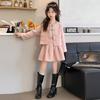 Conjunto de Vestido Estilo Tweed para Meninas 2026 Nova Moda Primavera e Outono Elegante Conjunto de Duas Peças com Jaqueta e Vestido