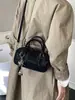 Bolso Casual Sencillo Bolso Baguette para Mujer 2025 Invierno Nuevo Estilo Textura de Alta Gama Elegante Versátil Bolso de Hombro Cruzado