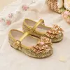 Zapatos de fiesta de rendimiento para niñas, multicolor, suela suave, antideslizantes, con correa de lazo, estilo princesa dulce, zapatos de una sola pieza