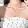 Colar Popular Passepartout com Borla para Mulheres, Design de Nicho de Alta Qualidade, Corrente Clavicular de Aço Titânio, Versátil e que Não Desbota