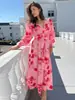Vestido rosa floral romântico estilo francês transfronteiriço de 2026 com decote V, design que afina a cintura, mangas compridas, saia de comprimento médio e caimento elegante