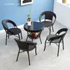 Conjunto de Mesa e Cadeiras de Chá para Varanda Conjunto de Três Peças Mesa de Café Mesa Novas Cadeiras Pequenas Mesa Redonda Pequena Cadeiras Redondas Imitação de Rattan