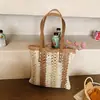 Estilo Novo Primavera 2026 Transfronteiriço Bolsa Artesanal Tecida Grande Capacidade Bolsa Feminina Bolsa de Palha Tecida Bolsa Tote de Ombro Listrada