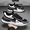 Novos Sapatos Masculinos Primavera 2026, Tênis Versáteis da Moda de Cano Baixo, Sapatos Casuais Confortáveis de Couro Masculinos, Tênis da Moda Atacado