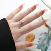 Anel Aberto com Design de Nicho Interessante Feito de Aço Inoxidável, Anel para Dedo Indicador com um Toque de Luxo Leve, Moderno e Fashion, Acessório Versátil Estilo Coreano