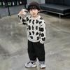 Suéter con Estampado de Leopardo para Niños, Nuevo para Primavera, Otoño e Invierno, Tejido para Niños, Camiseta Base, Cuello Redondo para Niños, Moderno, a la Moda y Casual