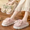 Pantuflas de interior para mujer, modernas, con forro de felpa, cálidas y de suela gruesa, para otoño e invierno, con un diseño de felpa y peludo