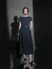 Vestido redondo de manga corta con múltiples paneles estilo francés, falda de longitud media, vestido versátil de color liso para mujer primavera-verano con un toque de alta gama y mangas acampanadas