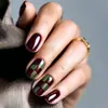 Puntas de uñas personalizadas de 30 piezas para usar, en color burdeos sólido y patrón de tablero de ajedrez verde oscuro, forma ovalada corta, uñas postizas para usar
