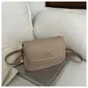Bolso de mano de alta gama, de nicho, con lazo para mujer, nuevo bolso cruzado de moda 2026, bolso de hombro cuadrado pequeño elegante y versátil para mujer