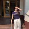 Foto Real # Camiseta de Manga Corta a Rayas de Color Contrastante con Cuello Redondo para Mujer Verano 2025 Nuevo Diseño Look Adelgazante y Versátil