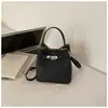 Atacado Transfronteiriço Nova Moda Bolsa de Mão com Padrão de Lichia Versátil Bolsa Saco Estilosa de Nicho para Trabalho Ombro Transversal para Mulheres