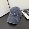 Gorra de Béisbol Casual Estilo Coreano 2026 con Visera Ancha, Diseño Moderno que Hace que la Cara Parezca Más Pequeña, Gorra de Pico Rígida Bordada Unisex