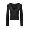 Camiseta Feminina Outono Nova Estilo Puro Desejo Sexy Decote V Profundo Renda Patchwork Manga Longa Versátil Slim Sexy Top Básico