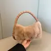 Atacado Outono e Inverno Novo Bolsa de Pelúcia Versátil de Trança de Alta Qualidade Bolsa Transversal Simples Bolsa de Mão Moda Feminina