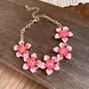 Pulseira Europeia Retro de Metal Esmaltado com Flores Patchwork Design de Nicho Pulseira Levemente Luxuosa Toque de Alto Padrão Joia de Mão Atacado