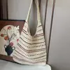 Bolsa de palha nova, estilosa e casual para férias na praia; bolsa de praia feminina com design vazado e alça única de ombro, feita de fio de algodão