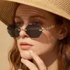 Novos Óculos de Sol Poligonais Femininos da Moda, Estilo de Rua Personalidade de Borda Cortada Sem Aro Europeu e Americano Transfronteiriço, Óculos de Sol Fotocromáticos para Viagem