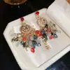 Mariposas Cayendo en Ramas de Primavera~Aretes de Flor de Cristal y Zirconia, Exquisitos Ganchos de Oreja Estilo Corte Francés, Aretes de Lujo Ligero para Mujeres con un Toque de Alta Gama