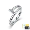 Anillo de botón de plata S925 con moissanita transfronterizo europeo y americano, anillo versátil con un diseño de nicho de lujo ligero, en stock para entrega directa