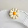 Pintado Goteo de Aceite Agujero Grande Flor Margarita DIY Funda para Teléfono Materiales de Decoración Hechos a Mano Accesorios Coloridos Piezas Pequeñas