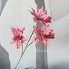 Flores de Lírio Artificiais com Vento e Chuva de Três Cabeças, Flores de Seda para Decoração de Sala de Estar e Casamento, Arranjo Floral em Estilo Pintura a Óleo de Luxo Leve