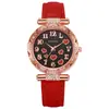 Conjunto de Joias Versátil Novo para Mulheres com Múltiplas Peças, Mostrador Cravejado com Diamantes, Pulseira de Couro, Relógio de Quartzo, Pulseira de Pérolas, Relógio de Pulso de Quartzo