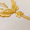 Colar de amor de borboleta Niche Fashion Exquisite Hollow Exquisite Retro Fashion Joker Niche White Colar elegante para mulheres