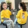Camiseta de manga larga para niña, colección primavera/otoño 2026, capa base de algodón puro, top elegante para bebés y niños mayores, diseño de imitación de dos piezas