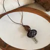 Nuevo Collar Colgante de Resina Estilo Étnico Chino Marrón Retro para Mujer Lanyard Cadena de Clavícula Accesorios Nuevo Estilo 2026