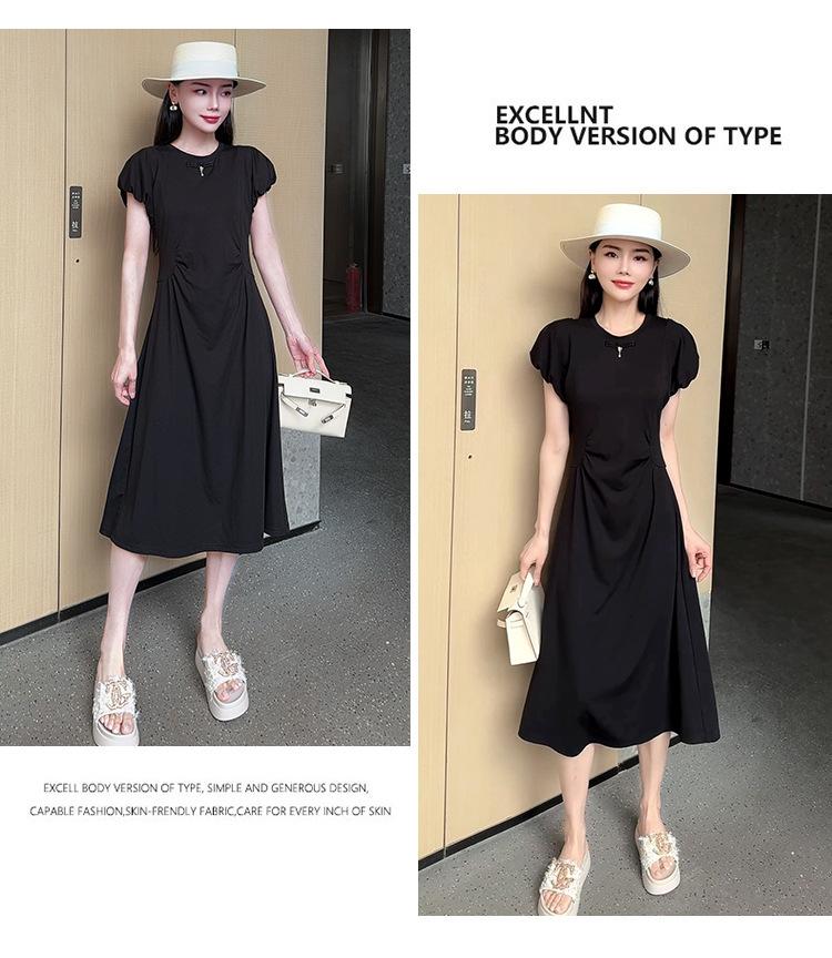 跨境淘货源分销2024春夏秋季裙子新款，街头潮流减龄小个子爆款欧货网红款，运动休闲运动气质休闲时尚流行新款春夏秋装，春夏秋装女装时尚套装女装春夏秋季套装女套装女女士运动服裙子单件连衣裙淑女风格女装时尚裙子盐系休闲女装2024百搭设计感小众洋气阿里国际站跨境采购Cross-border, online source, distribution 2024 spring and summer autumn, skirts, new styles, street trends, age reduction, small, explosive, European goods, network red, sports, leisure sports, temperament leisure, fashion popular, new spring and summer autumn clothing, spring and summer autumn women's clothing, fashion, suit women's clothing, suit women, women's sportswear, skirt single, dress, lady style, Women's fashion skirt, salt department, casual women's dress, 2024, everything, design sense, niche, foreign style, Ali International Station, cross-border procurement