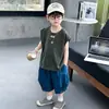 Conjunto de Verão para Meninos 2026 Novo Estiloso e Fashion Roupas de Verão para Meninos Pequenos Conjunto de Duas Peças Sem Mangas para Bebês e Crianças