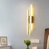 Lámpara de pared nórdica moderna minimalista lámpara de pared para fondo de TV pasillo hotel sala de estar lámpara de pared de línea decorativa transfronteriza