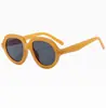 Gafas de Sol Europeas y Americanas de Nueva Moda Transfronterizas para Mujer, Gafas de Sol de Sombra Trendy y Dulcemente Geniales, Gafas de Sol Lisas que Enmarcan el Rostro Dz