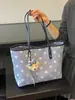 Bolso de mano de moda de gran capacidad para mujer, nuevo modelo 2026, bolso de hombro elegante y versátil, bolso tote de lunares de alto valor para el día a día